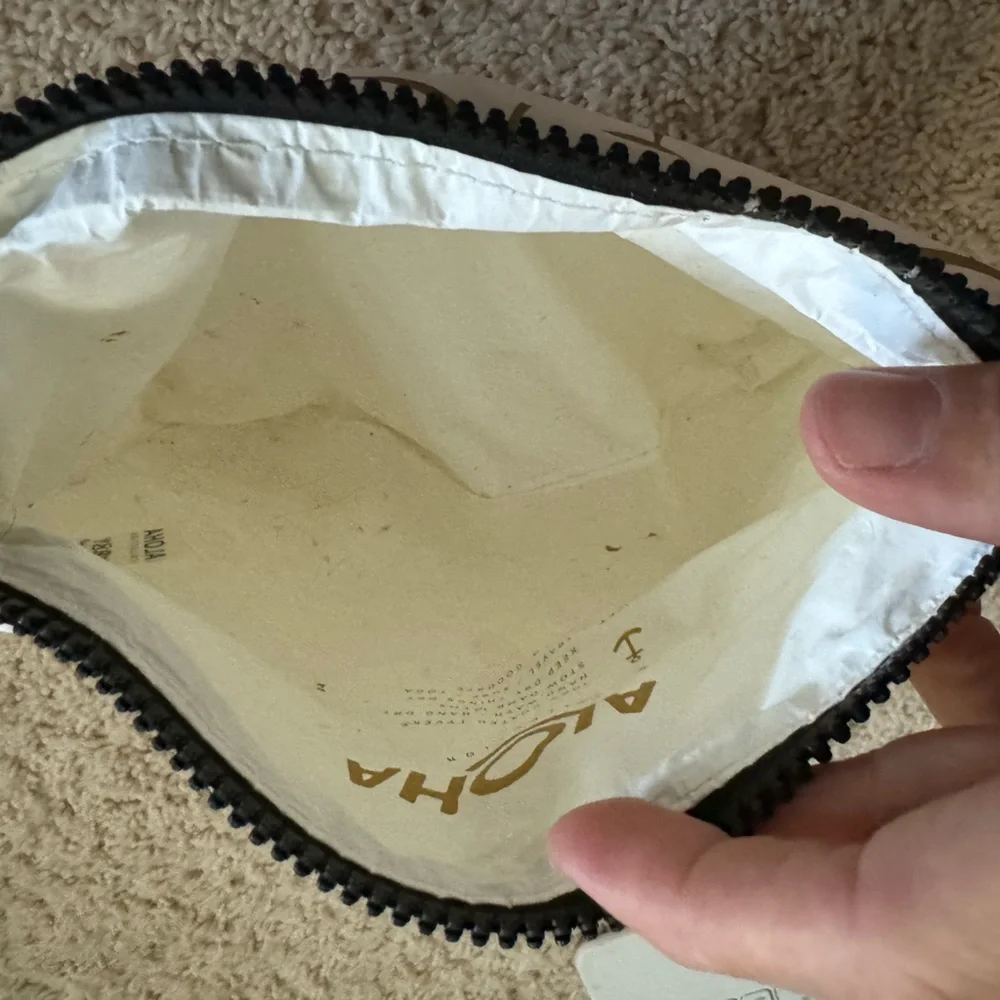 Aloha small pouch - Picture 2 of 4